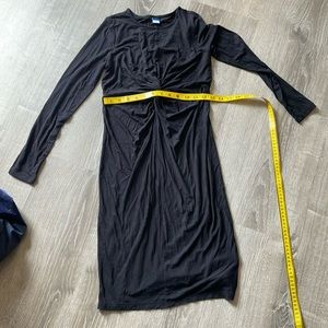 Maternity Old Navy Long Sleeve Twist Front Body Con Dress